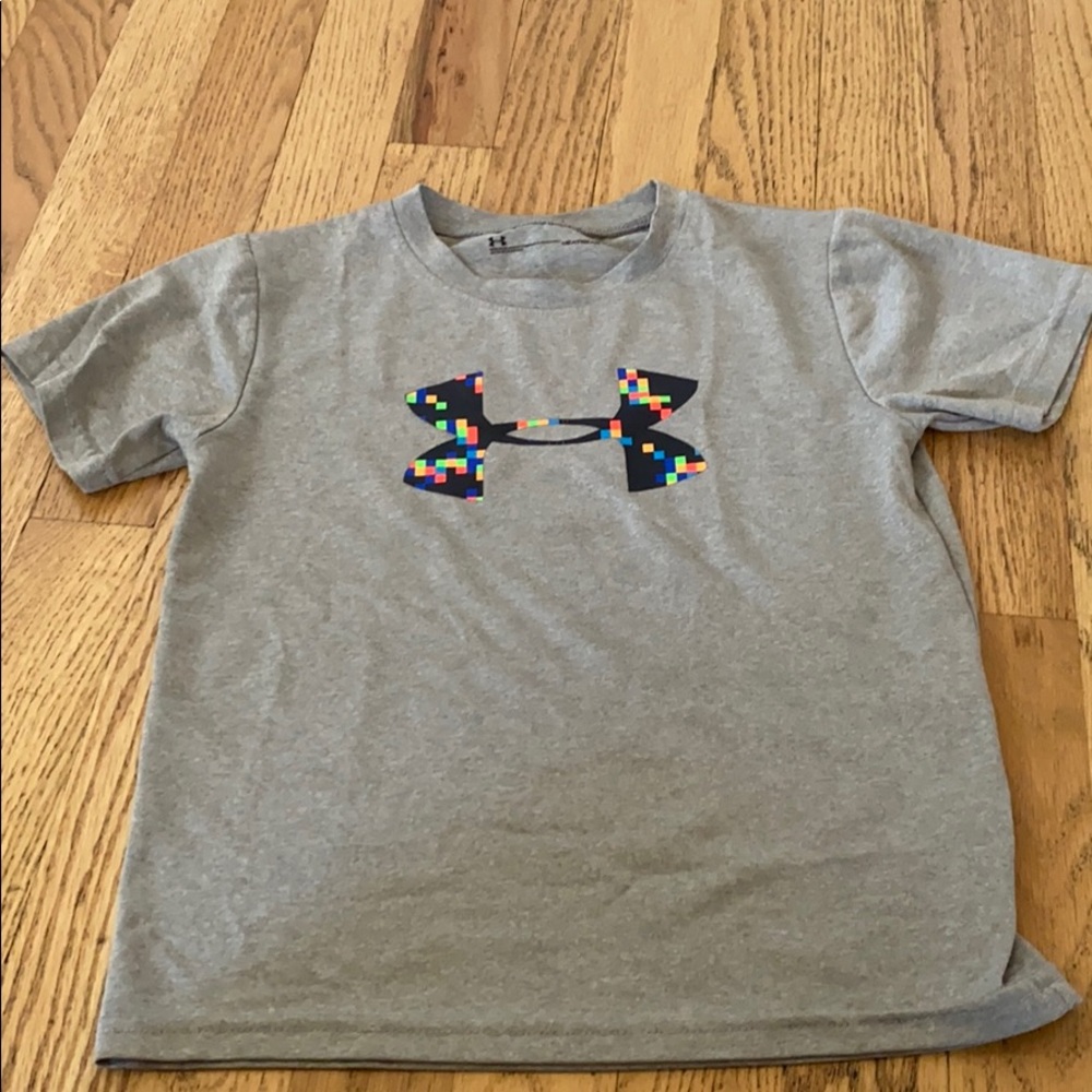 Grey heat gear under armory shirt